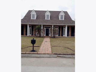 20 Oakley Dr, Marrero, LA 70072-5082