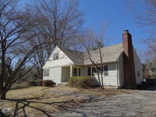 47 Rutlee Dr, Bridgeport, CT 06611-4333