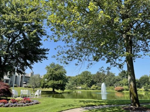 153 Metacomet Dr, Meriden CT  06450-3535 exterior