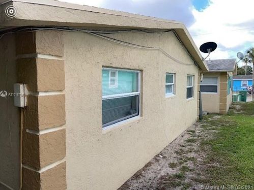 1244 36th St, West Palm Beach, FL 33404-2064