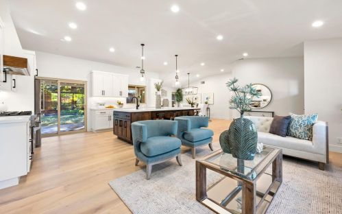 3010 Springburn Way, Folsom CA  95762-5394 exterior