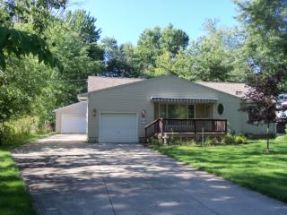 8315 Edgewood Rd, Concord Township OH  44060-3808 exterior