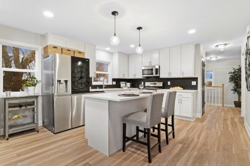 3662 32nd St, Milwaukee WI  53221-1115 exterior