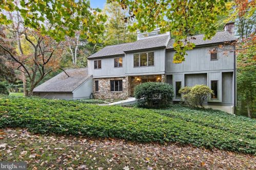 27 Conestoga Ct, Chadds Ford, PA 19317-9313