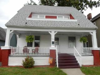 765 3rd Ave, Troy, NY 12182-2109