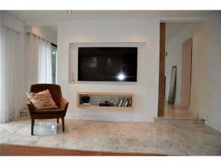 2639 Sherman St, Hollywood, FL 33020-1948