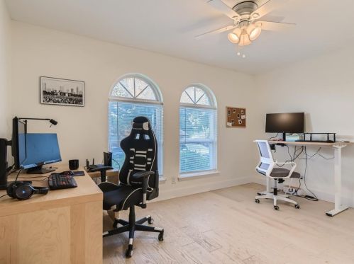 9906 Dorset Dr, Austin TX  78753-4414 exterior