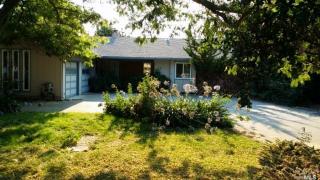 65 Willotta Dr, Fairfield, CA 94534-1452