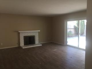 6691 Bernal St, Simi Valley CA  93063-3919 exterior
