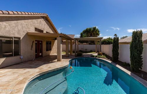 712 Jacob St, Gilbert AZ 85295-1660 exterior