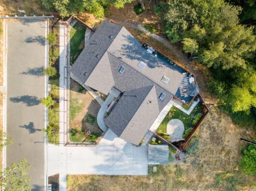 88 Calistoga Rd, Santa Rosa CA  95409-2748 exterior