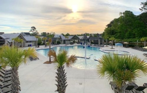 1521 Lindsey Creek Dr, Mount Pleasant SC  29466-8393 exterior