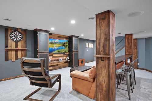 4749 Maryland Ave, Minneapolis MN 55428-4638 exterior