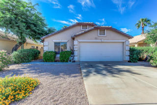 2055 Saratoga St, Gilbert, AZ 85296-2766
