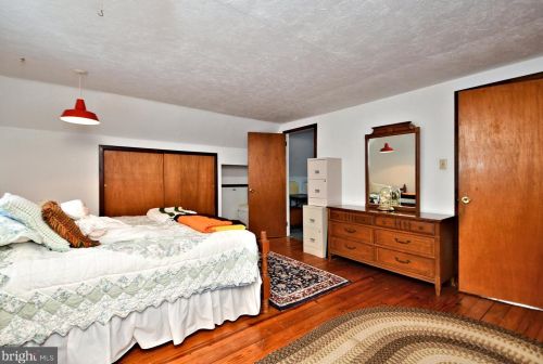 325 Lewis Rd, Limerick PA 19468-1510 exterior