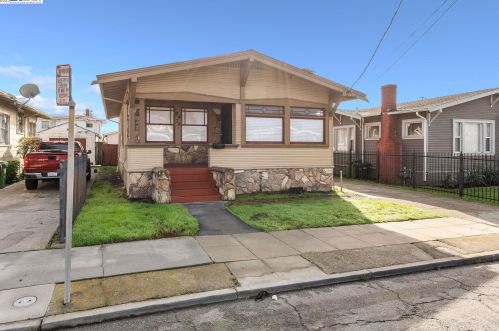 2474 61st Ave, Oakland CA  94605-1404 exterior