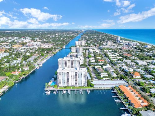 200 Macfarlane Dr, Delray Beach, FL 33483-6806