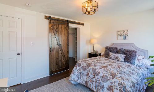 24 New St, Lancaster PA  17602-2047 exterior