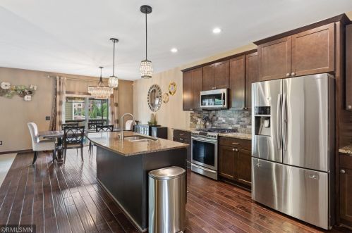 4850 Grandview Ct, Minneapolis, MN 55421-4637