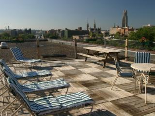 4742 Centre Ave, Pittsburgh PA  15213-1756 exterior