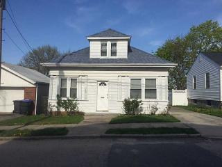 109 Kimball St, Providence, RI 02908-4067