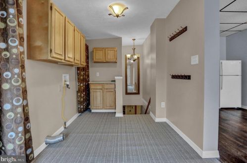 458 Highland St, Harrisburg PA 17113-1536 exterior