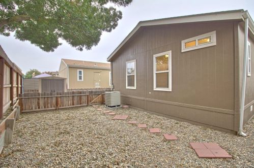 39 Clipper Ln, Modesto CA  95356-1711 exterior