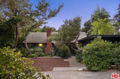 5457 La Forest Dr, La Canada CA  91011-1341 exterior