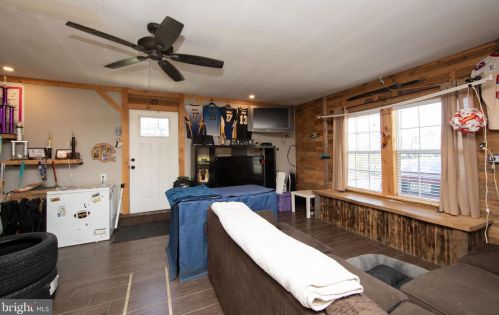 34 Broad St, Berlin Boro NJ  08009-1436 exterior