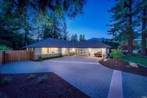 49 Hoff Rd, Santa Rosa, CA 95409-6501