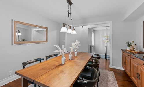 2414 Lagoon Ct, Thiensville WI  53092-5549 exterior