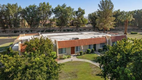 69635 Encanto Ct, Rancho Mirage CA  92270-1238 exterior