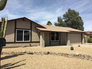 5602 Michelle Dr, Glendale, AZ 85308-1240