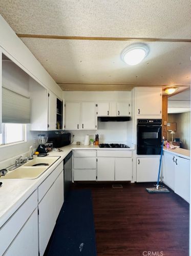 15668 Calico Dr, Victorville, CA 92395-5334