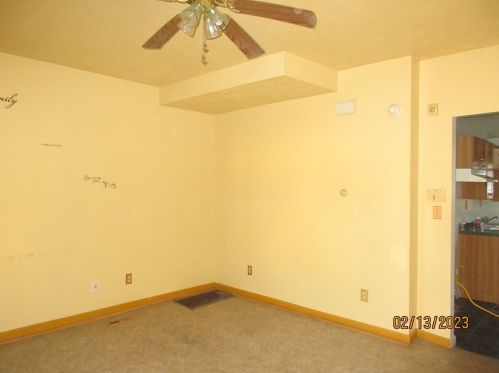712 9th Ave, New Brighton, PA 15066-1523