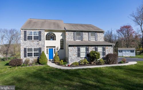 2015 School Rd, Pottstown, PA 19465-8849