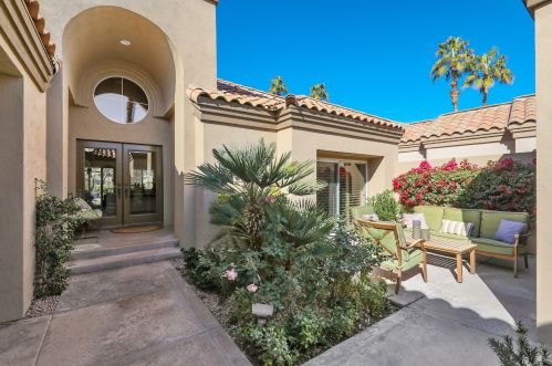 55709 Riviera, La Quinta CA  92253-4750 exterior