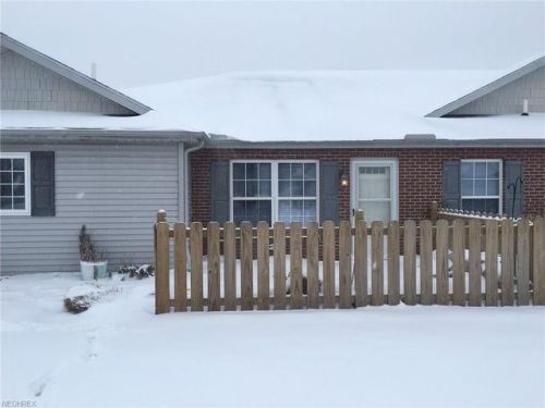 546 Heather Woods Dr, Elyria, OH 44035-0912