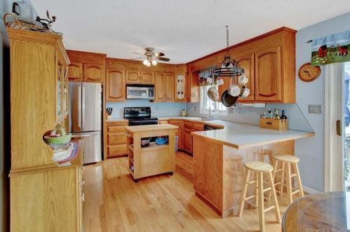 163 Stillwell Dr, Plainville CT  06062-2951 exterior