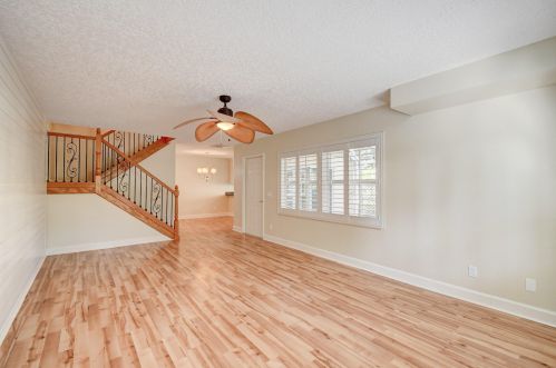 7101 Dryden Ct, Boynton Beach, FL 33436-9053