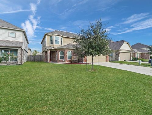 9943 Chimney Swift Ln, Conroe TX  77385-3838 exterior