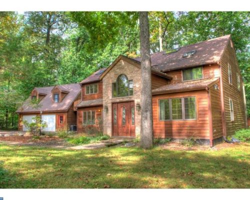 281 Woodland Dr, Downingtown, PA 19335-1724