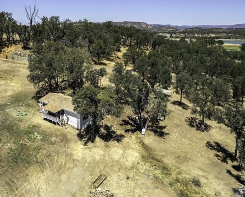 22800 Oat Hill Rd, Middletown CA  95461-9690 exterior