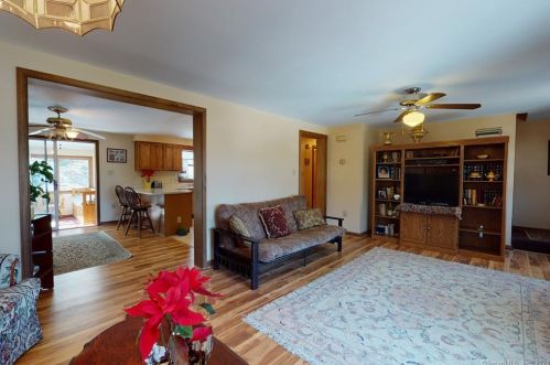 12 Adanti Ave, Ansonia CT  06401-1022 exterior