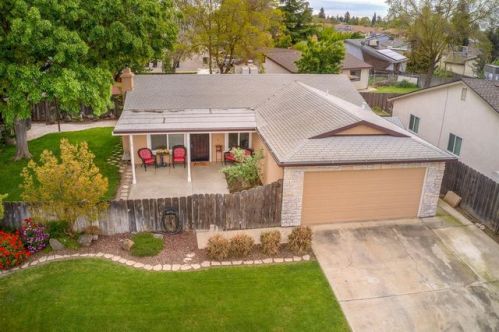 330 Lannis Ct, Ripon, CA 95366-2836