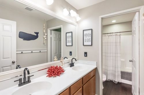 34200 Nandina Ct, Lake Elsinore CA  92532-2954 exterior