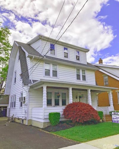 547 Cedar Ave, Woodbridge, NJ 07095-3006