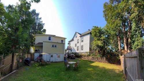 129 8 Ave, Mount Vernon NY 10550-4072 exterior