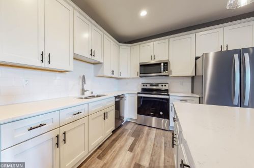 432 Ford St, Waterford, MN 55057-3277