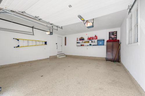 5 Elizabeth Cir, Mashpee MA 02649-2295 exterior